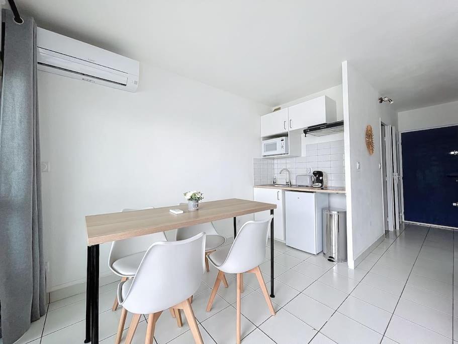 3319-Appartement A 200M De La Plage Le Barcarès Eksteriør bilde